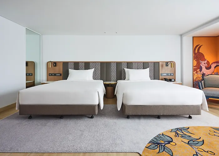 Montien Surawong Hotel 5*