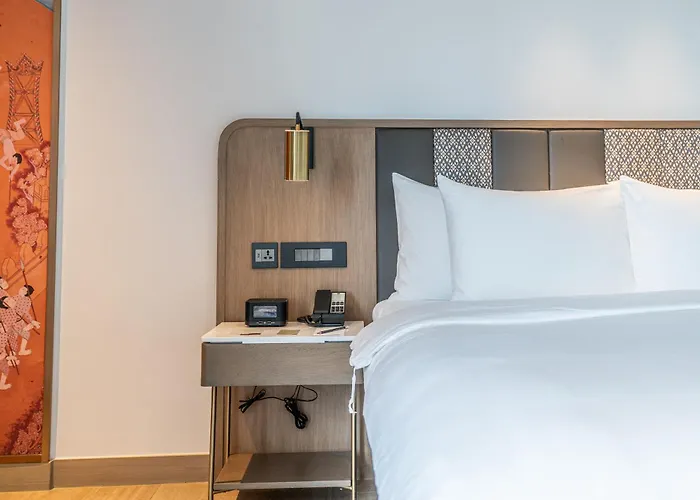 Montien Surawong 5*